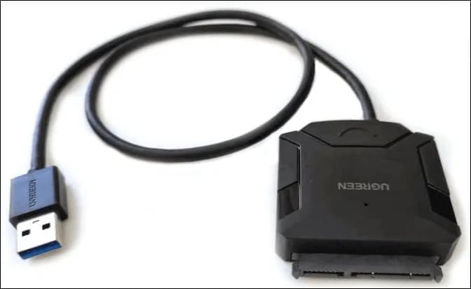 Jak łatwo podłączyć stacje dysków do komputera bez stresu i błędów