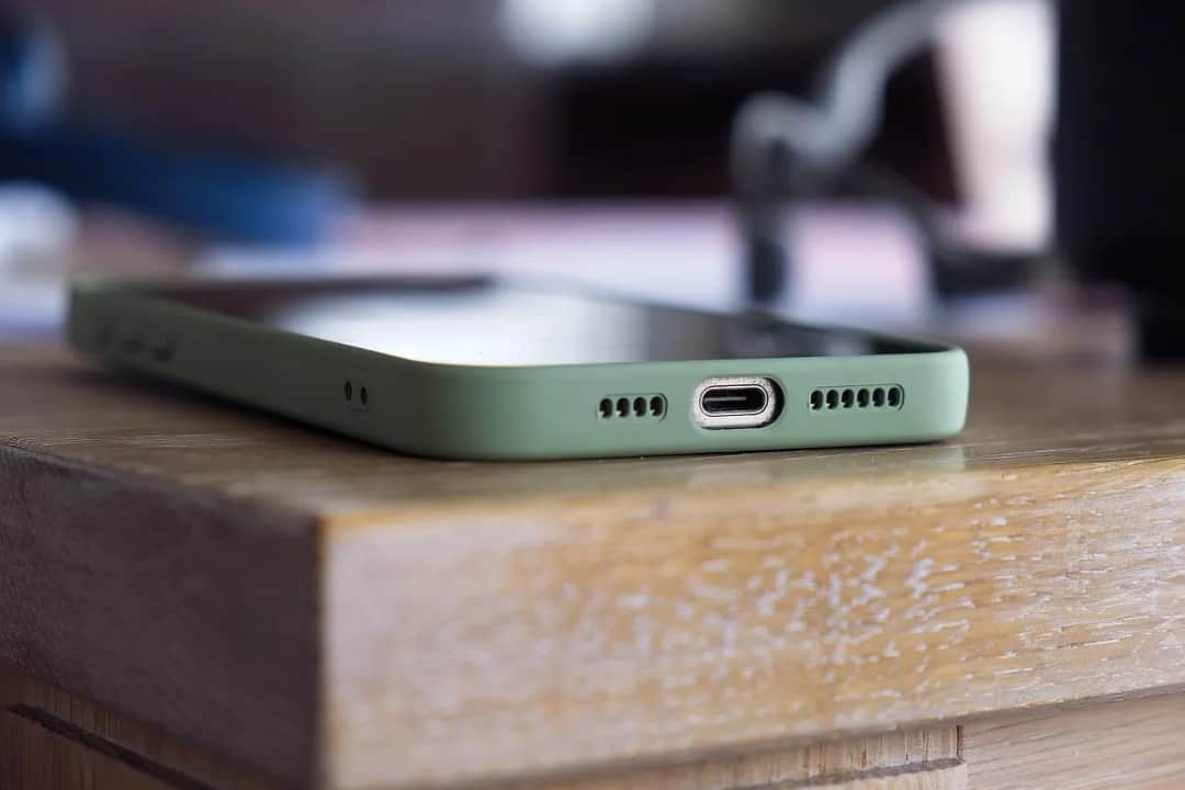 Akcesoria GSM – niezbędne dodatki do codziennego użytkowania smartfona