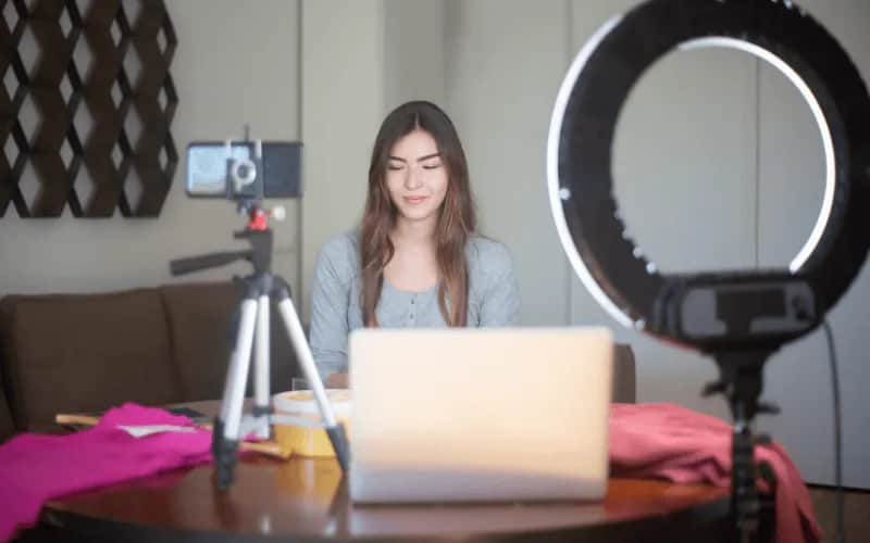 Jak zrobić live na facebooku – prosty poradnik bez błędów i problemów